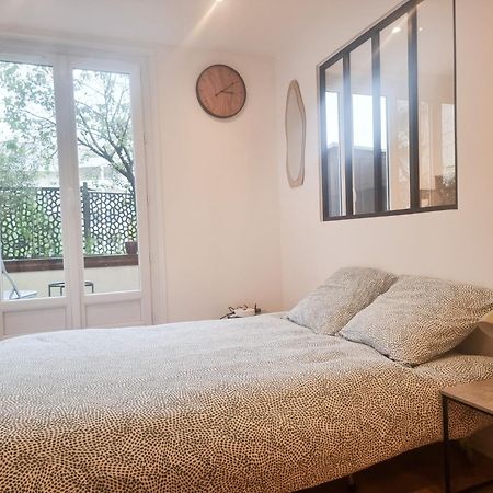 Exigehome - Appartement En Plein Centre-Ville Montigny-le-Bretonneux Eksteriør bilde